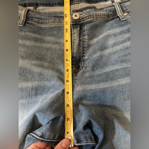 Torrid Luxe Slim Bootcut Jeans Super
Stretch Light Wash Size - Picture 11 of 14